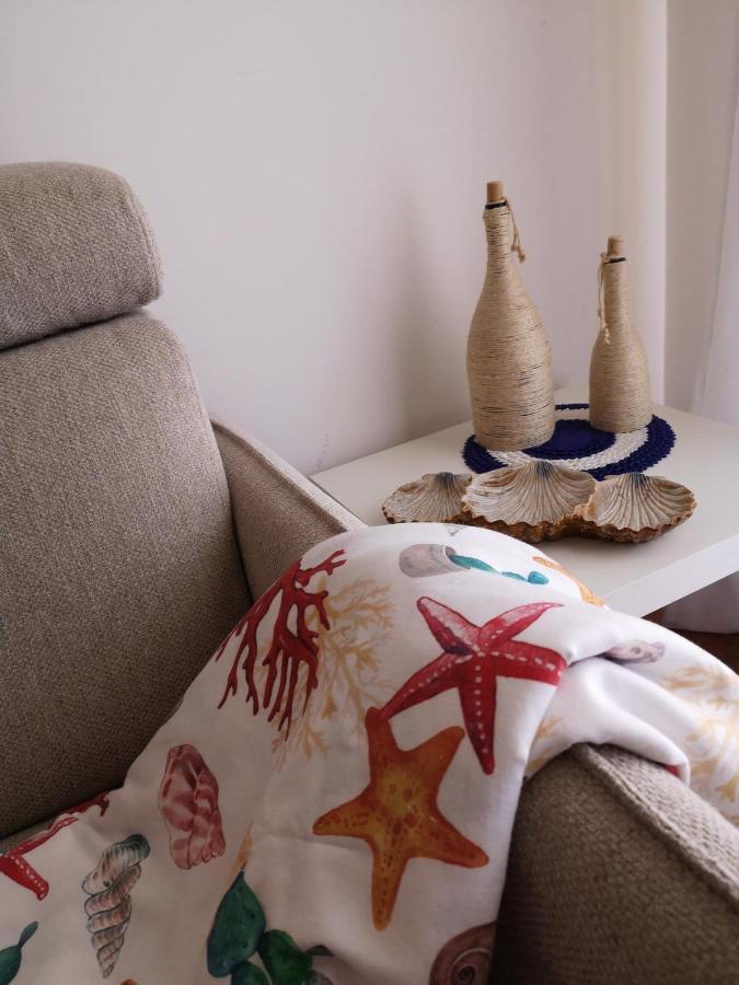 La Lampara Apartment Aci Castello Luaran gambar