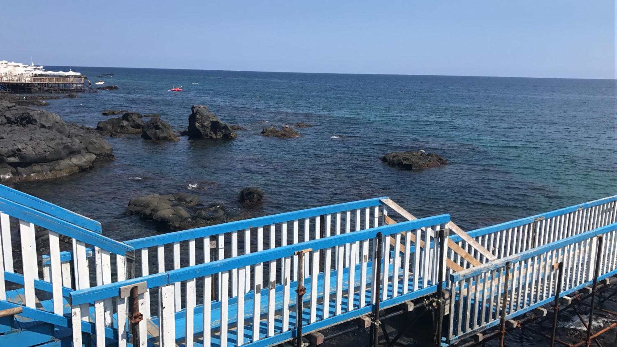 La Lampara Apartment Aci Castello Luaran gambar