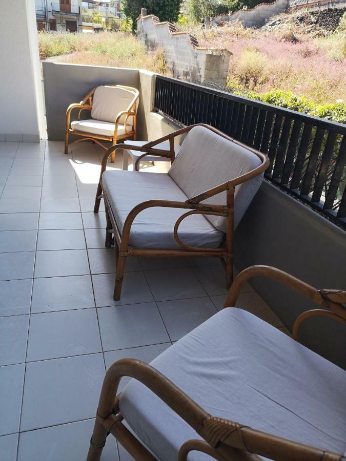 La Lampara Apartment Aci Castello Luaran gambar