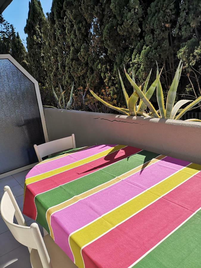 La Lampara Apartment Aci Castello Luaran gambar