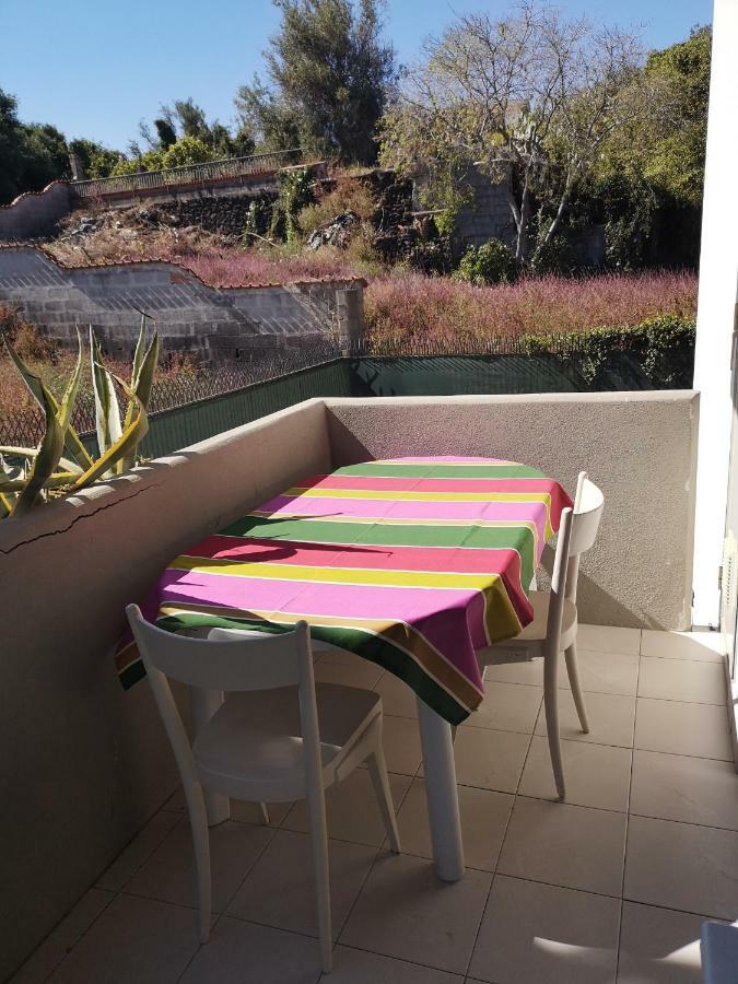 La Lampara Apartment Aci Castello Luaran gambar
